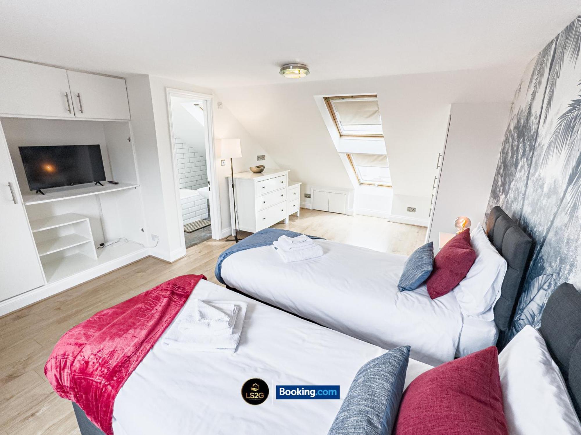 Stunning House By Ls2G Short Lets & Serviced Accommodation Greater London With Free Wifi Exterior foto