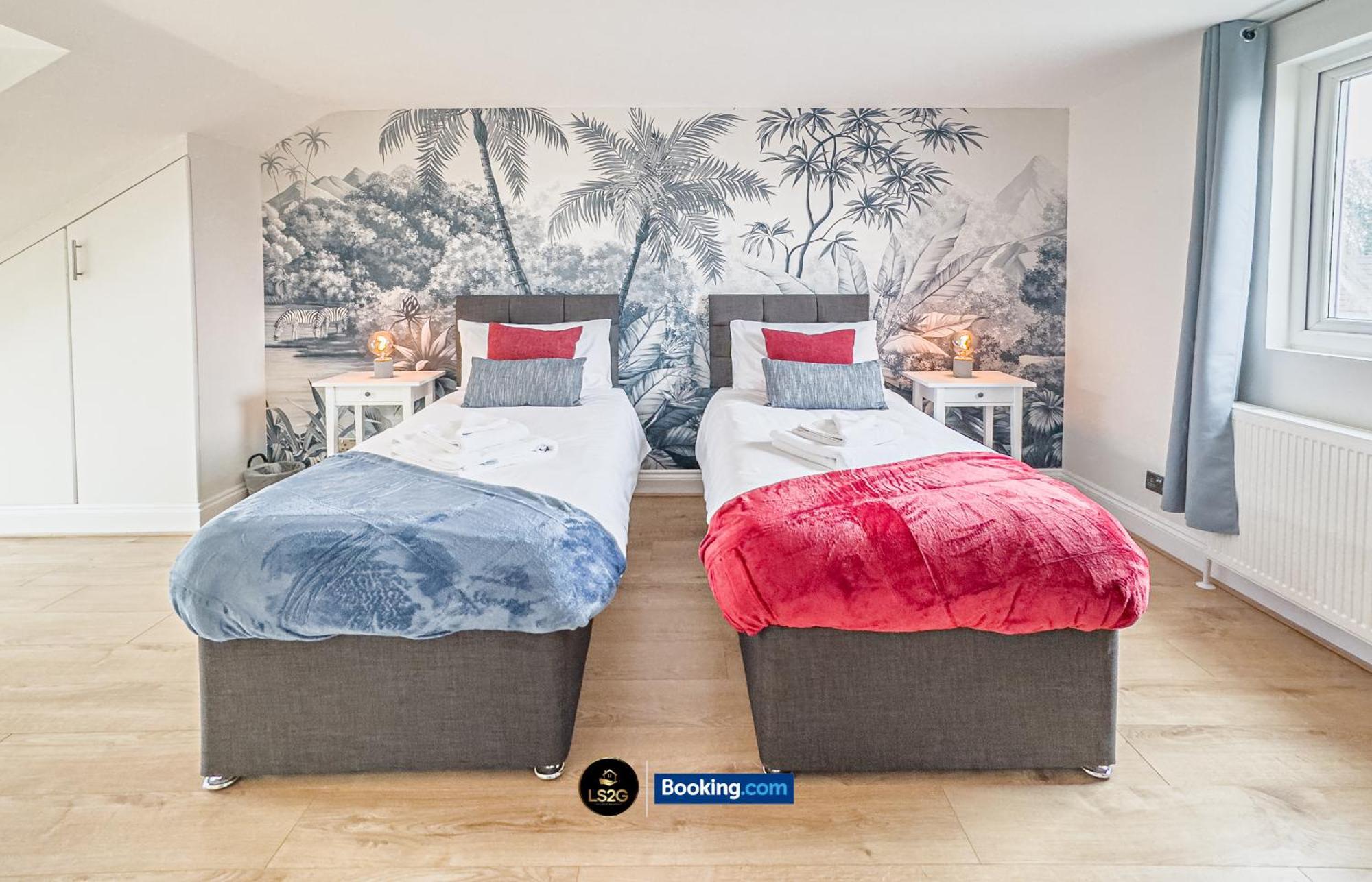 Stunning House By Ls2G Short Lets & Serviced Accommodation Greater London With Free Wifi Exterior foto